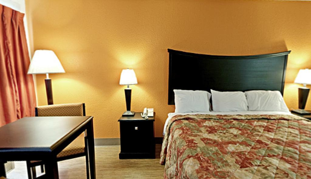 Econo Lodge Metropolis Værelse billede