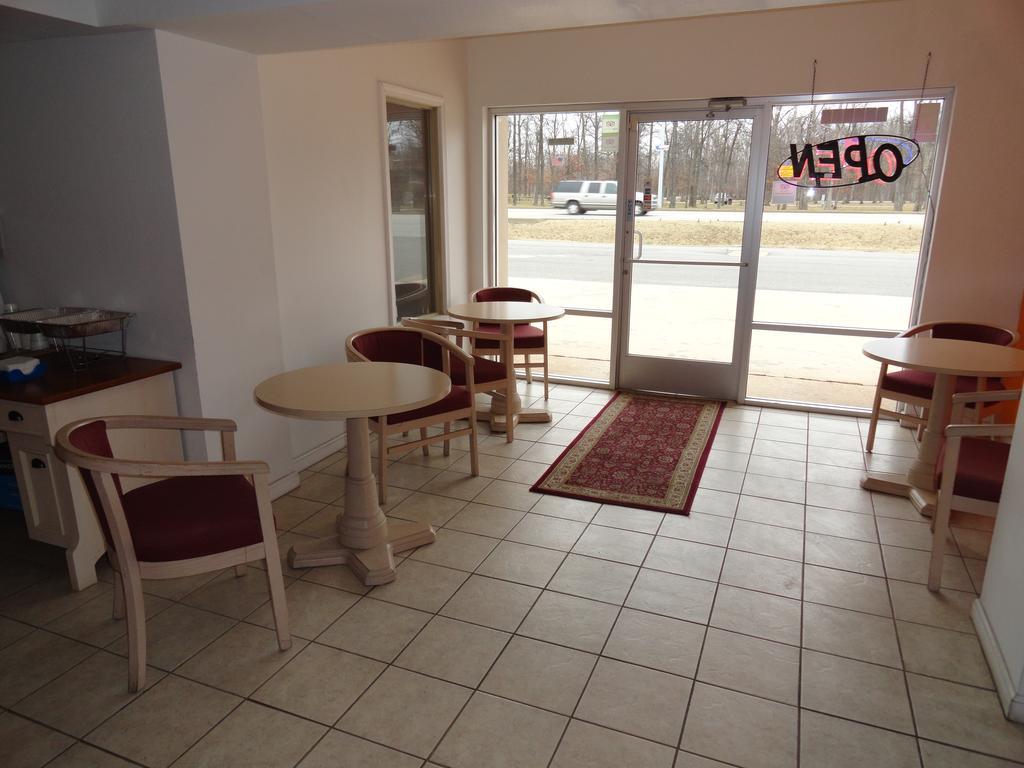 Econo Lodge Metropolis Eksteriør billede